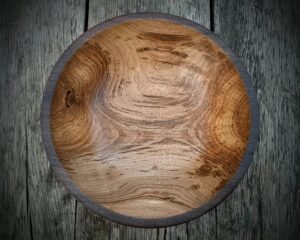 Mísa ze dřeva ořešáku (40×11 cm)