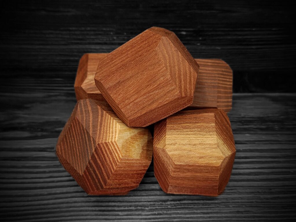 WOOD PUNK – dřevěné balanční kameny (jilm / elm wood)